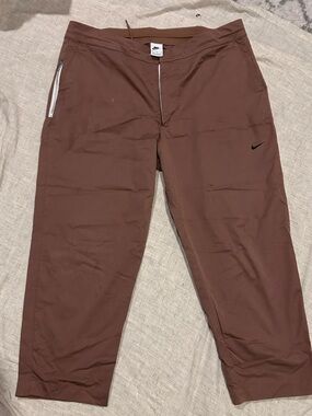 Nike Men's Woven Loose fit 3/4 pants with Zip Pocket